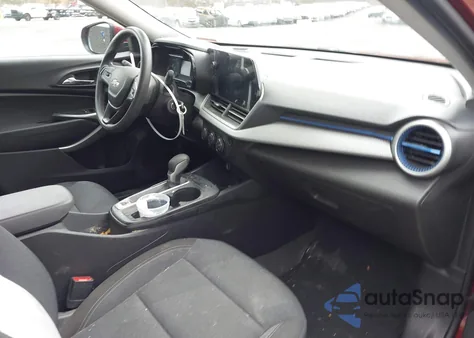 2025 Chevrolet Trax Fwd Ls from USA, damaged, VIN KL77LFEP6SC110418